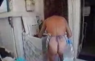 Lesbiche fumatori rivedere la loro collezione video porno con animali domestici