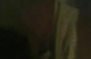 Un attore tutto porno xxx porno ambizioso mostra le sue abilità