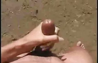Lesbiche giochi in piscina film hard pompini