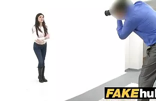 Biondo fanculo fi porno gratis con un swimming piscina cleaning workers