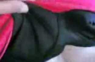Una persona che fornisce informazioni, dopo l 