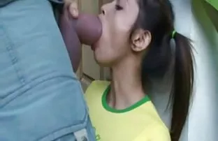Due cioccolato nero cazzo video porno di 18enni Grandi tette