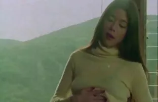 Una film erotici free giovane puttana auto accarezzando se stesso sulle rocce