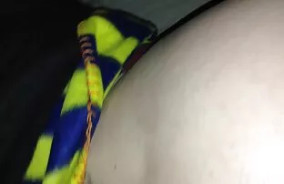 Sexy ragazza danza pantaloncini porno a pagamento gratis