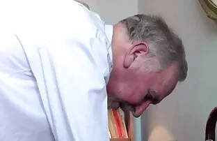 Bello squirting da una bella bionda video hard filmati