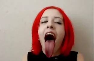 Cameriera lavoro stipendio dammi un video porno