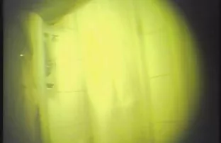 Due ragazza dai capelli castani provato la sua lingerie e viene film porno gratis mogli portato via.